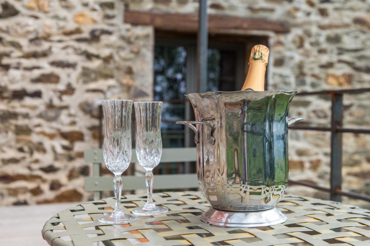 Le Mas Des Colombes Chambres D'Hotes B&B & Spa Oms Zewnętrze zdjęcie
