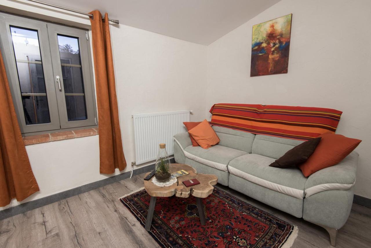 Le Mas Des Colombes Chambres D'Hotes B&B & Spa Oms Zewnętrze zdjęcie